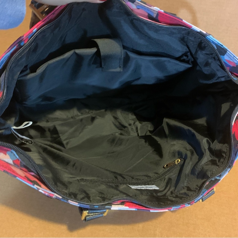 NINE WEST "ARIEANA" MULTI COLOR FLORAL CANVAS LAPTOP/TOTE WEEKENDER TRAVEL BAG - Picture 10 of 11